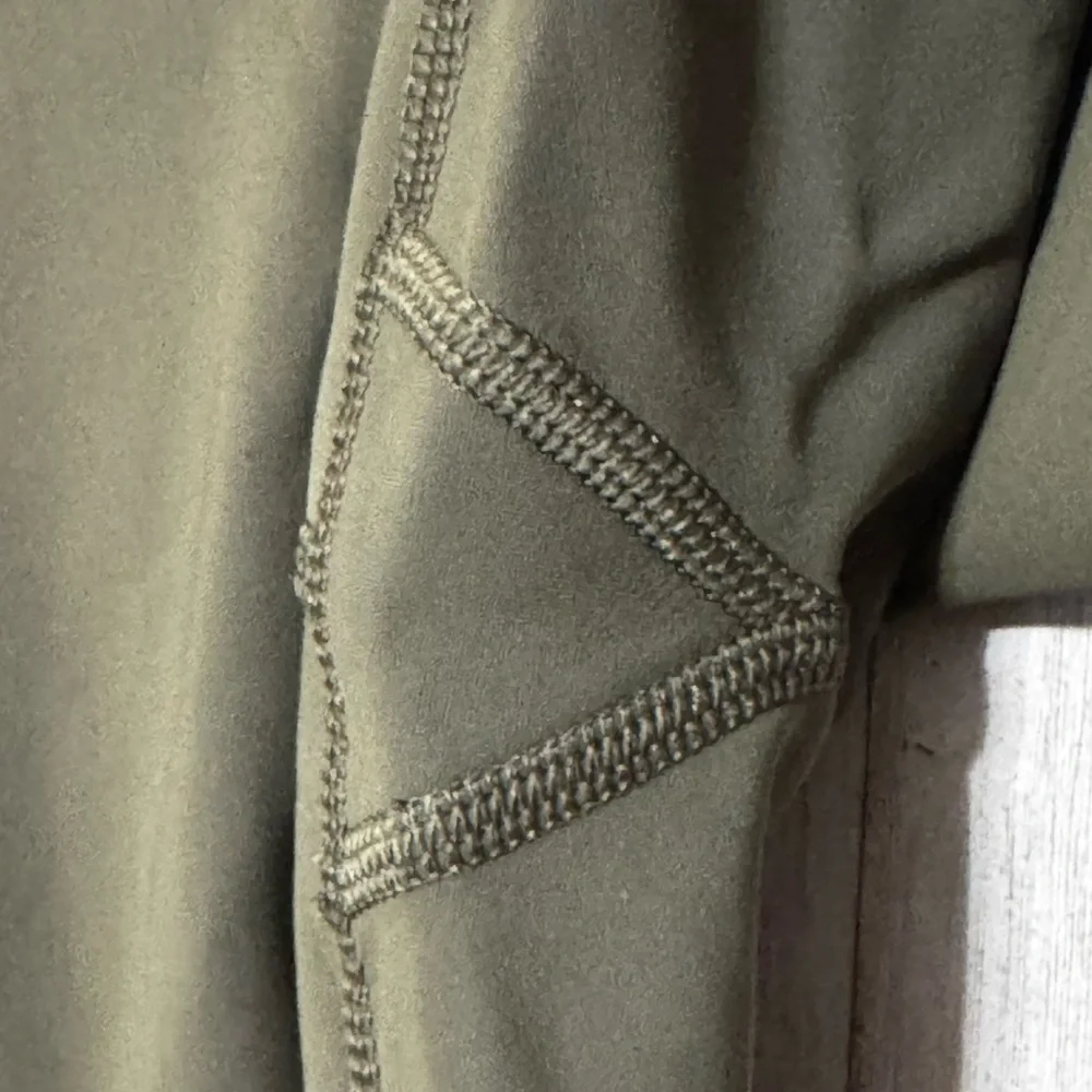 Lululemon‎ Leggings Size 2